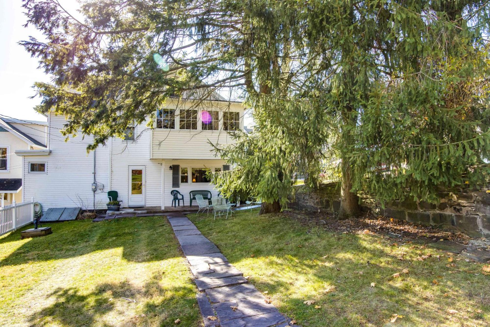 Victorian Home With Porch 6 Mi To Hickory Run Park! White Haven Exterior photo