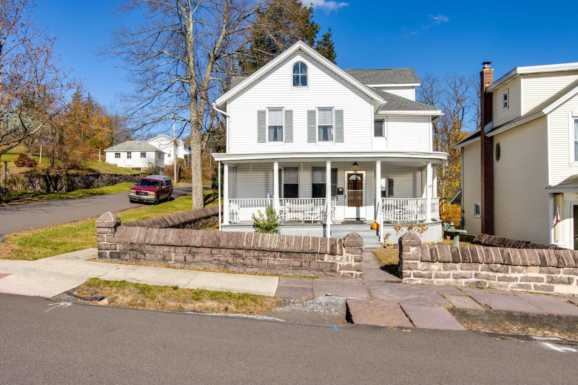 Victorian Home With Porch 6 Mi To Hickory Run Park! White Haven Exterior photo